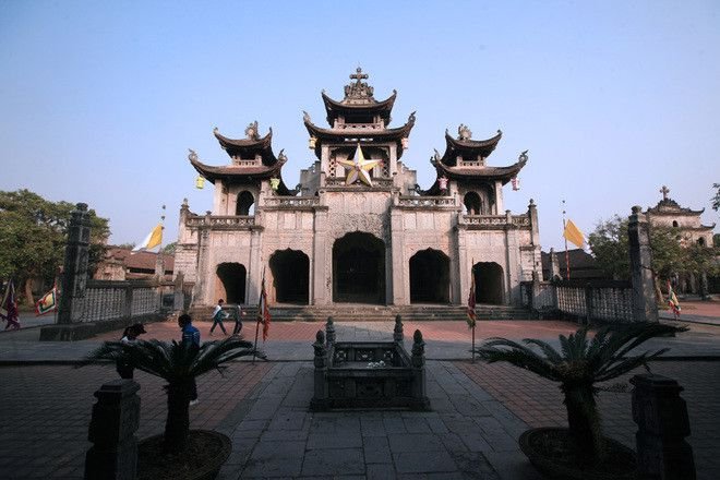 20140630081728369 Nhà thờ đá Phát Diệm, nơi giao thoa kiến trúc Đông   Tây