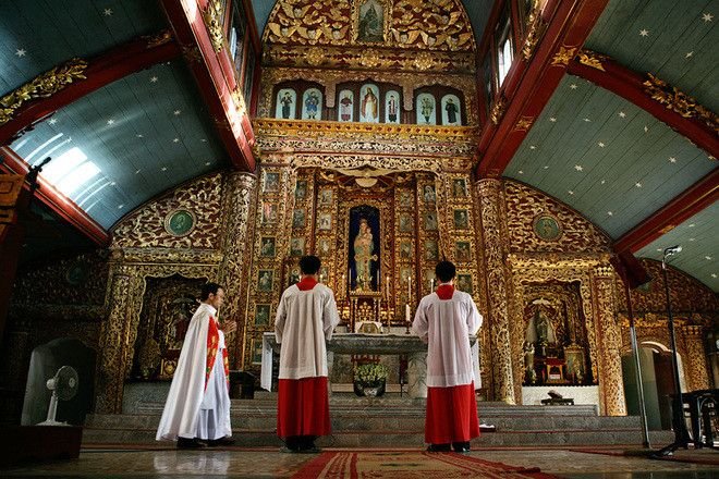 20140630081731661 Nhà thờ đá Phát Diệm, nơi giao thoa kiến trúc Đông   Tây